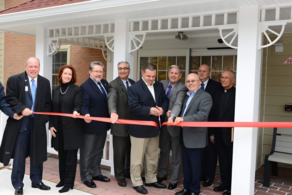 hdc northvale ribbon cutting 200